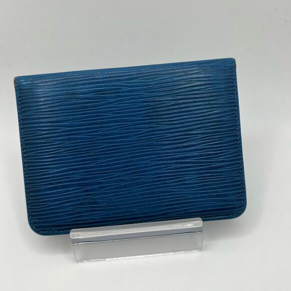 Louis Vuitton Blue Epi Card Holder - Picture 2 of 5